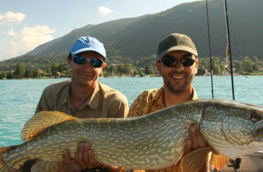 Journée de pêche au brochet sur le Lac du Bourget